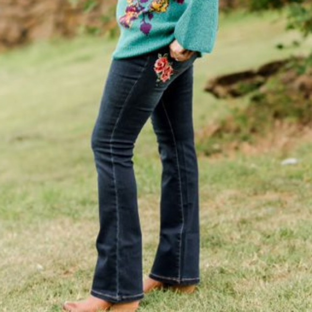 The Pioneer Women Denim Jeans Medium NEW